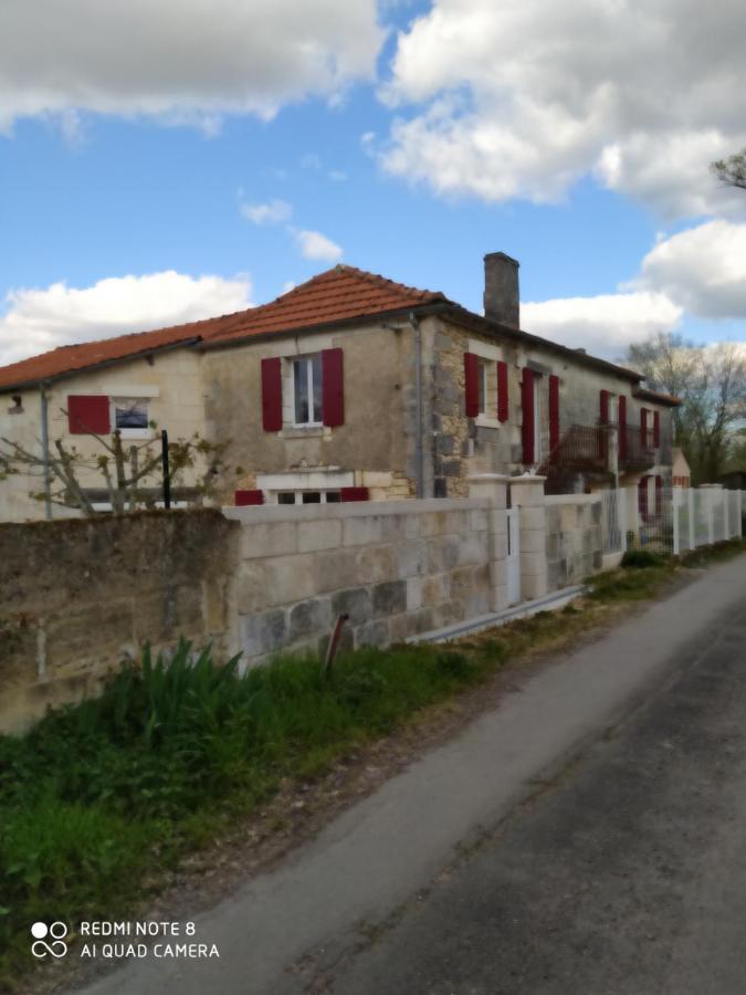 Chambre Privative Dans Ferme Renovee A 7Mn De Perigueux Champcevinel Extérieur photo